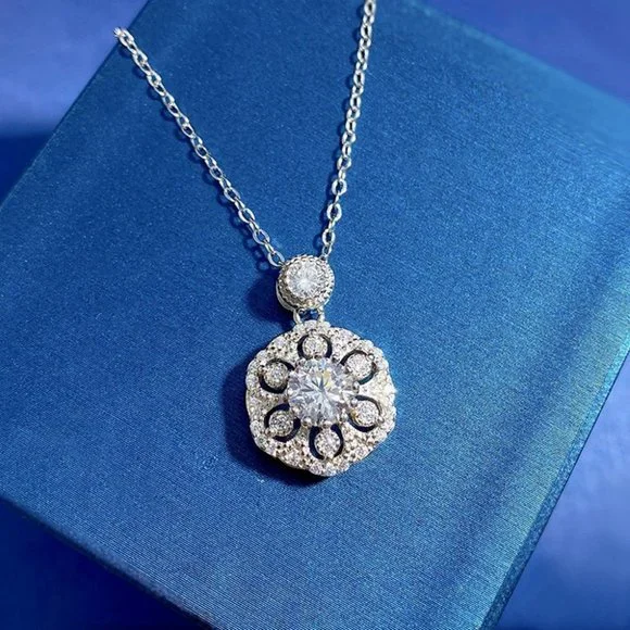 Certified 1/2 ct. t.w. Moissanite Diamond Flower Pendant Necklace NEW - Picture 3 of 15